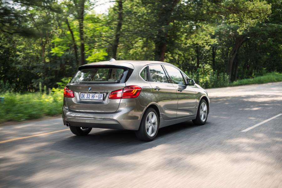  BMW 218i Active Tourer Luxury Line 2015 года  (ZA) (фото 11 из 30)